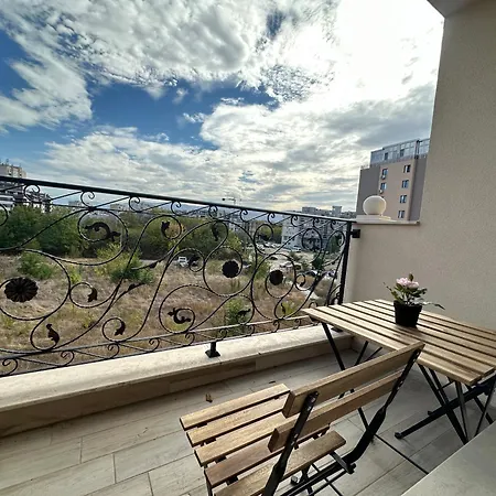 Magnolia Place Apartment